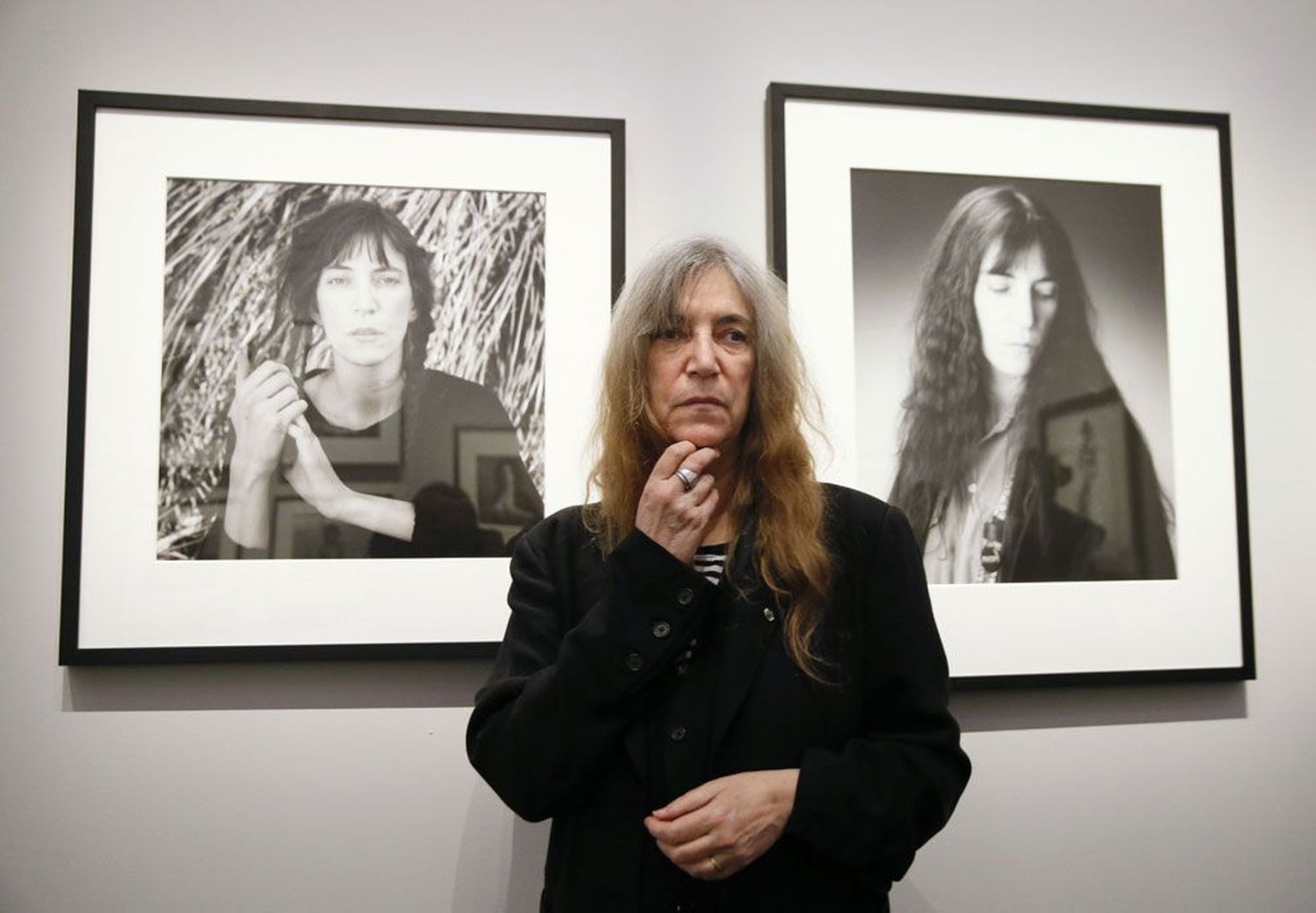 Patti Smith märtsi lõpus Pariisis oma esimese abikaasa Robert Mapplethorpe’i näituse avamisel.