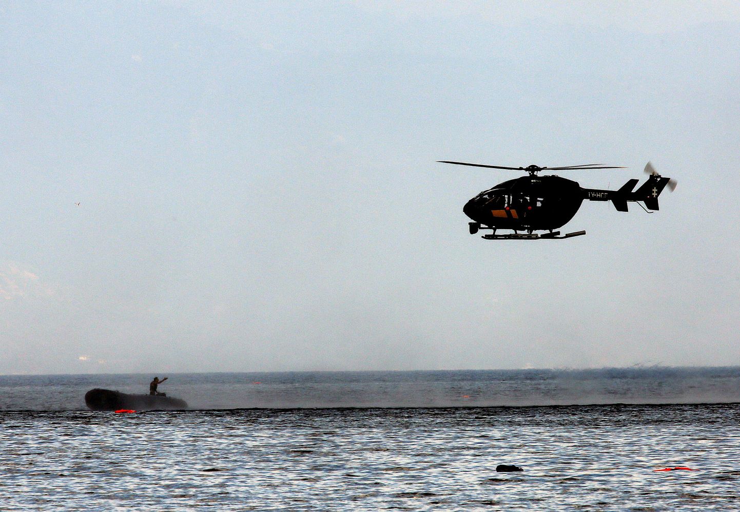 Frontexi helikopter Euroopa Liidu välispiiril.