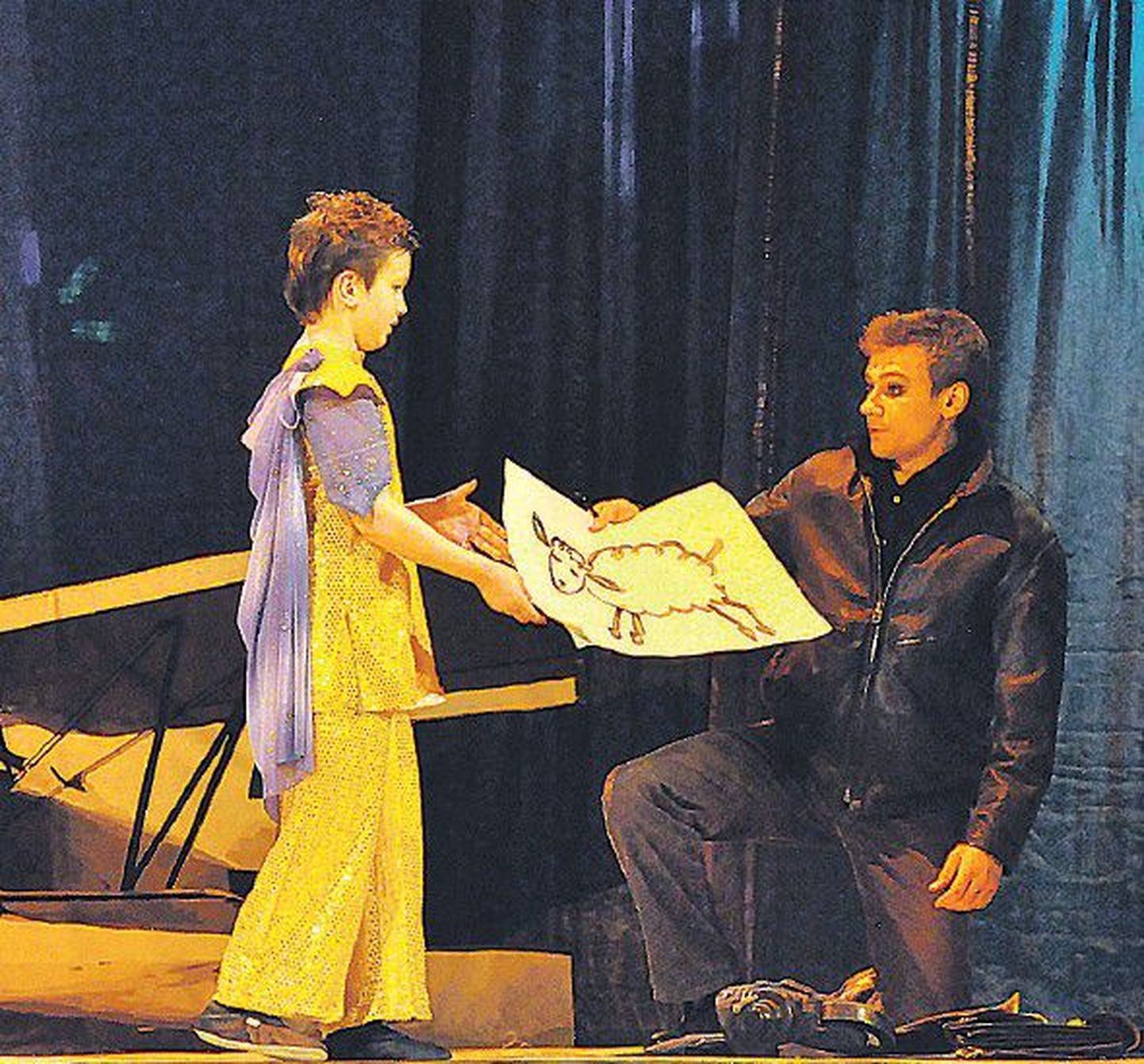 Премьера спектакля «Маленький принц», который имел большой успех у публики, состоялась минувшей весной. На фото: сцена из спектакля.