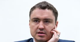 Первый год правительства Рыйваса - это цирк на колесах