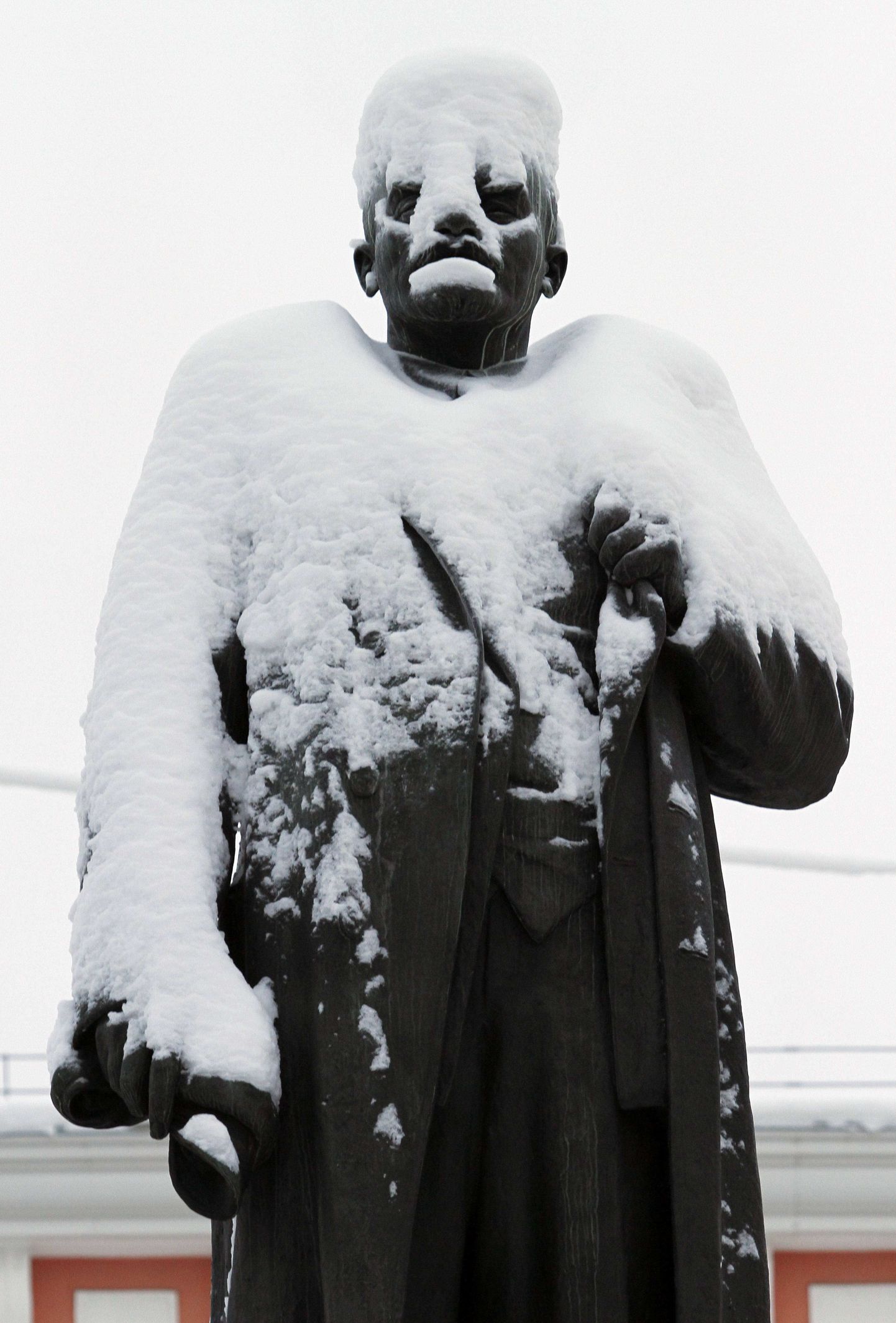 Lenini monument Murmanskis