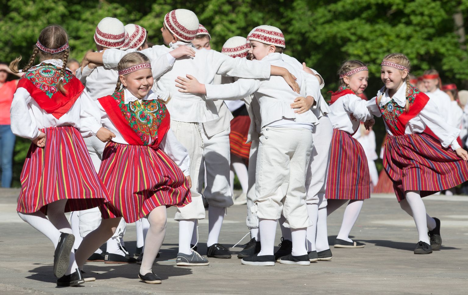 Viimati õnnestus Ida-Virumaa rahvatantsupidu pidada 2018. aastal Toila laululaval.