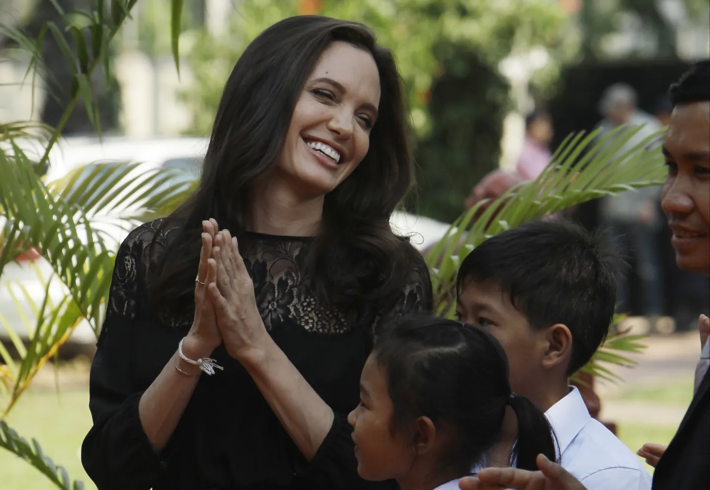 Angelina Jolie ja kambodžalased