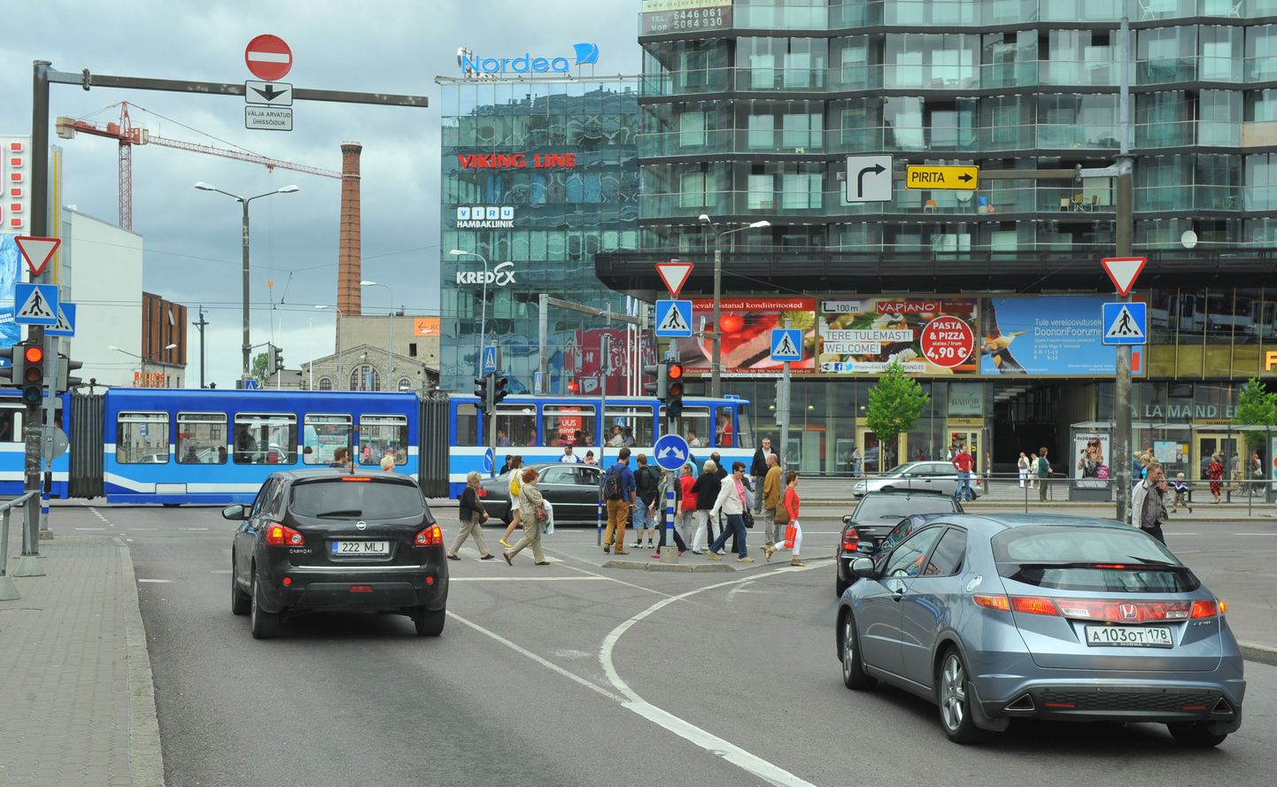 Laikmaa tänavalt võivad Hobujaama tänavale sõita vaid ühissõidukid.