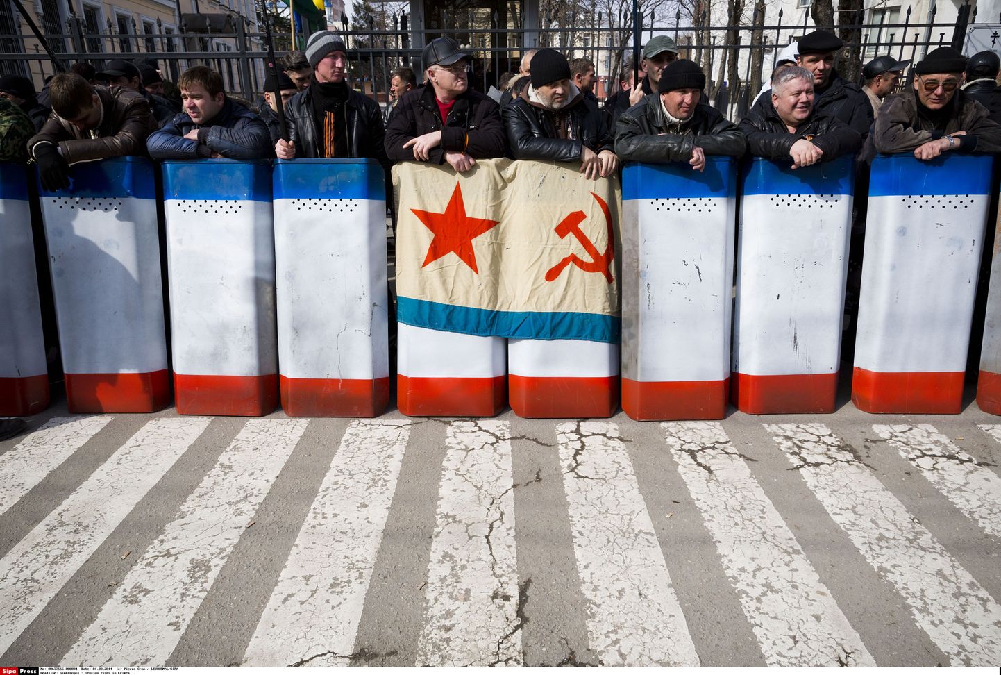 Venemeelesed loovad Krimmis agaralt omakaitseüksusi