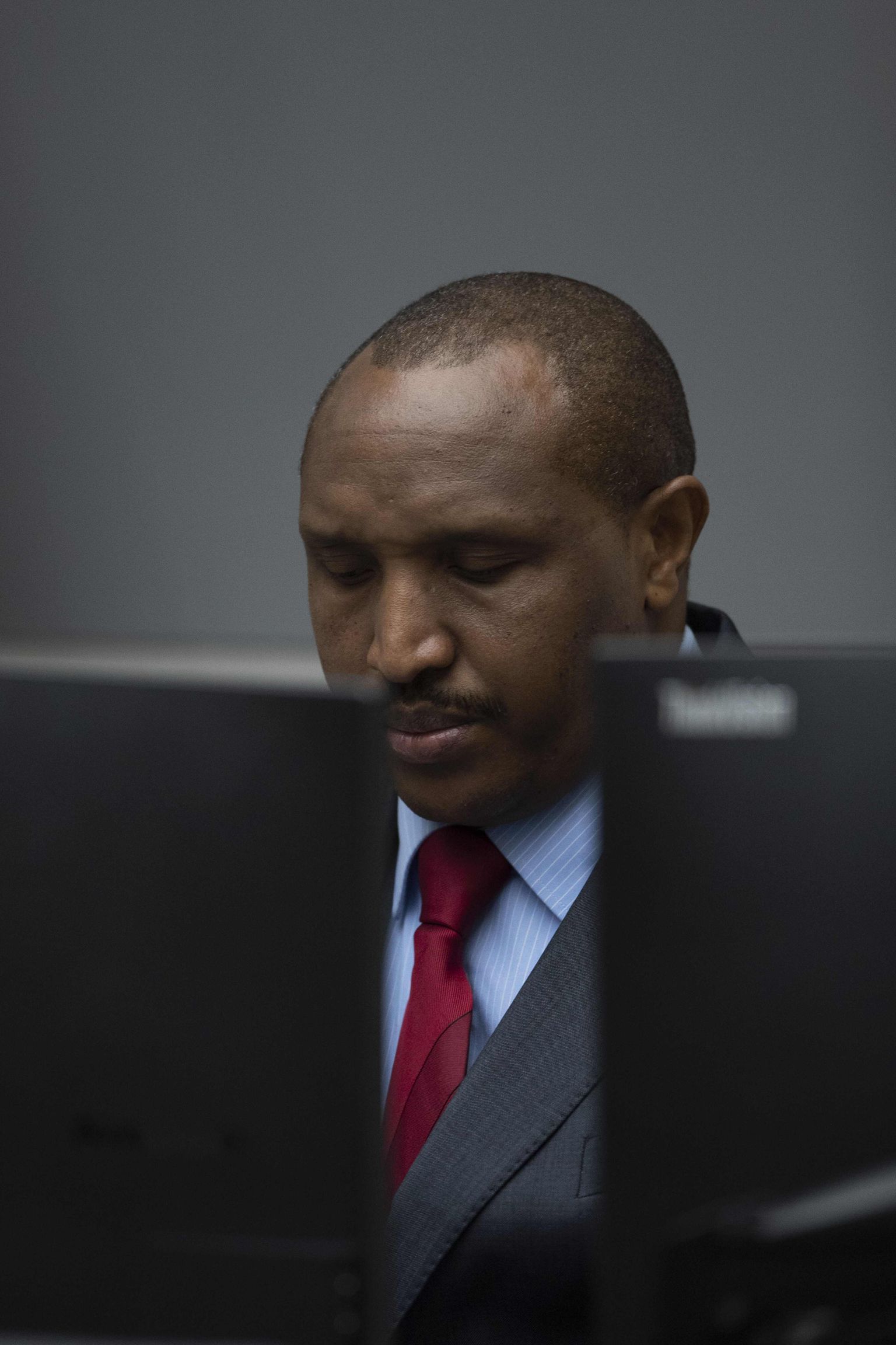 Kongo Demokraatliku Vabariigi endine sissiliider Bosco "Terminaator" Ntaganda neljapäeval Haagis Rahvusvahelise Kriminaalkohtu (ICC) ees.
