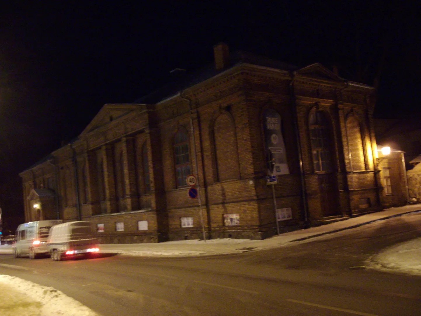 Tartu Elektriteater tegutseb Tartu Uues Teatris (Lai 37).