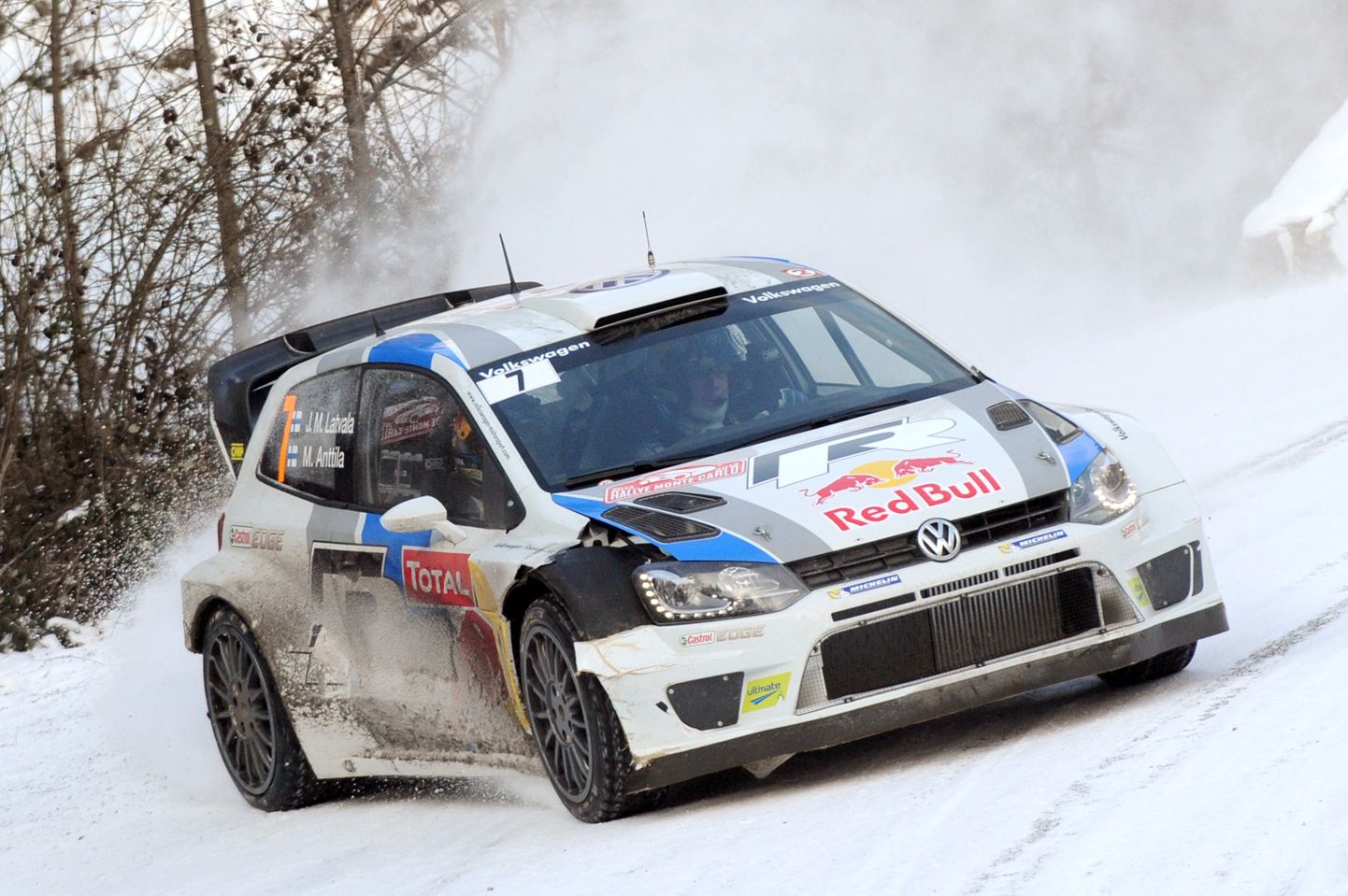 Jari-Matti Latvala Volkswagen Polo WRC roolis Monte Carlo rallil.