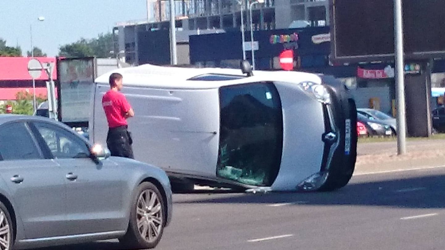 Liiklusõnnetus Tallinnas Sossimäel.