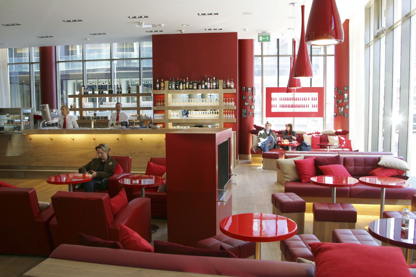 Ресторан Vapiano в Таллинне был замечен в округлении цен в евро не в пользу клиента.