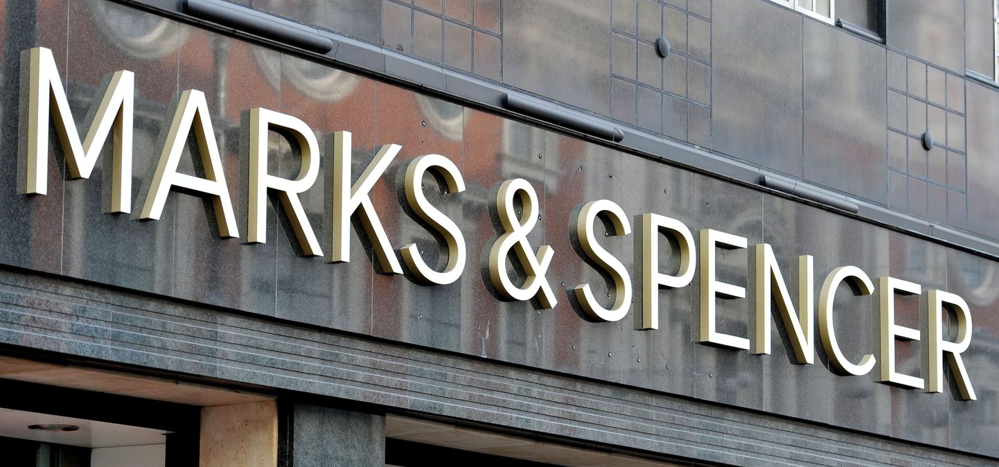 Marks & Spencer sulgeb Eestis kaks poodi.