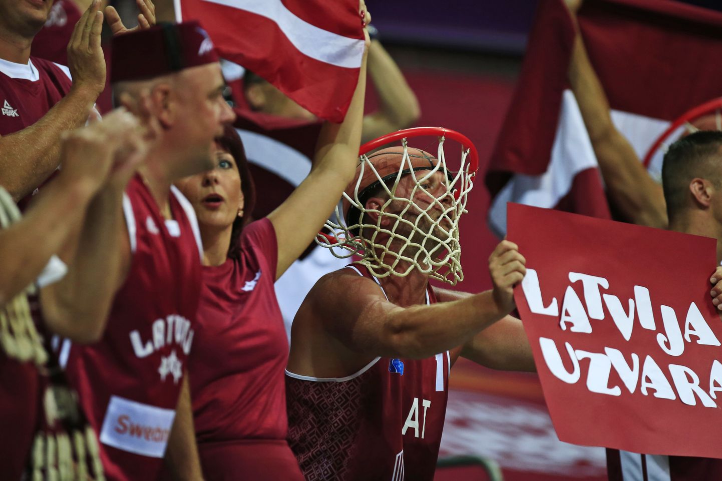 Läti korvpallikoondis kohtub 16 parema hulgas Montenegroga.