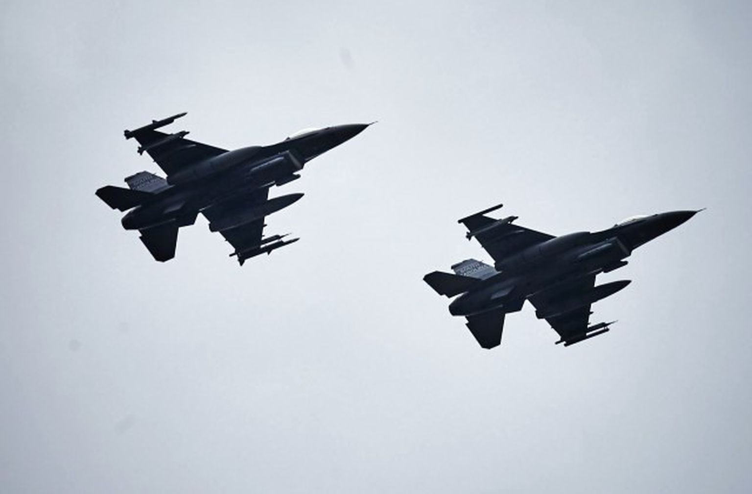 Истребители F-16