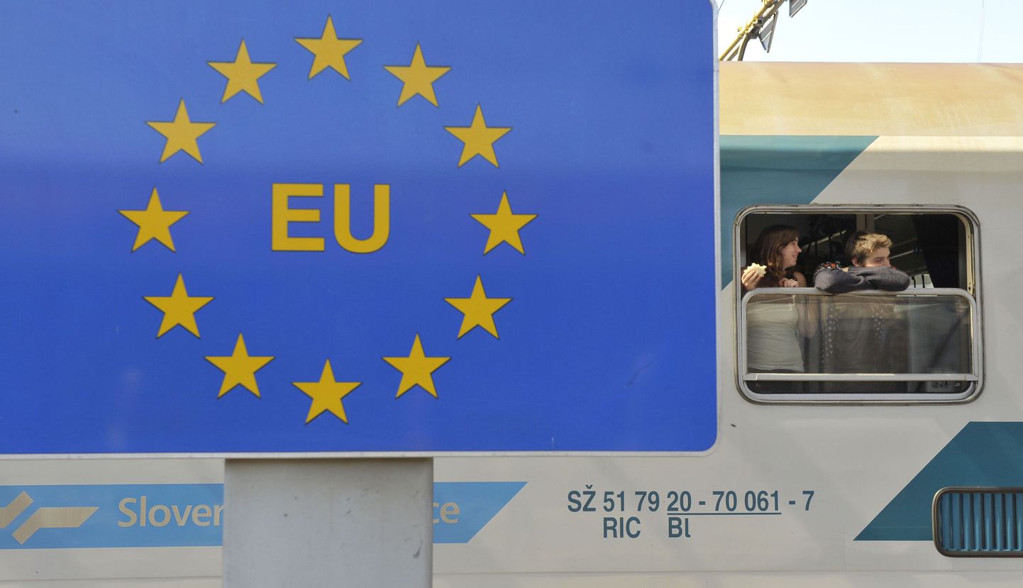 Euroopa Liidu piiri tähistav märk.