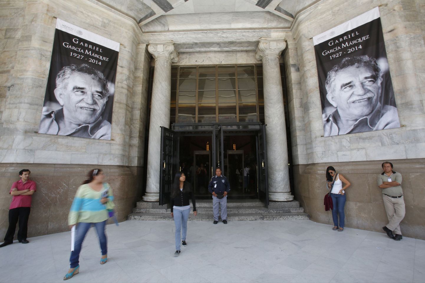 Mehhiko pealinna Kaunite kunstide palee, kus toimub täna Marquezi mälestusteenistus.