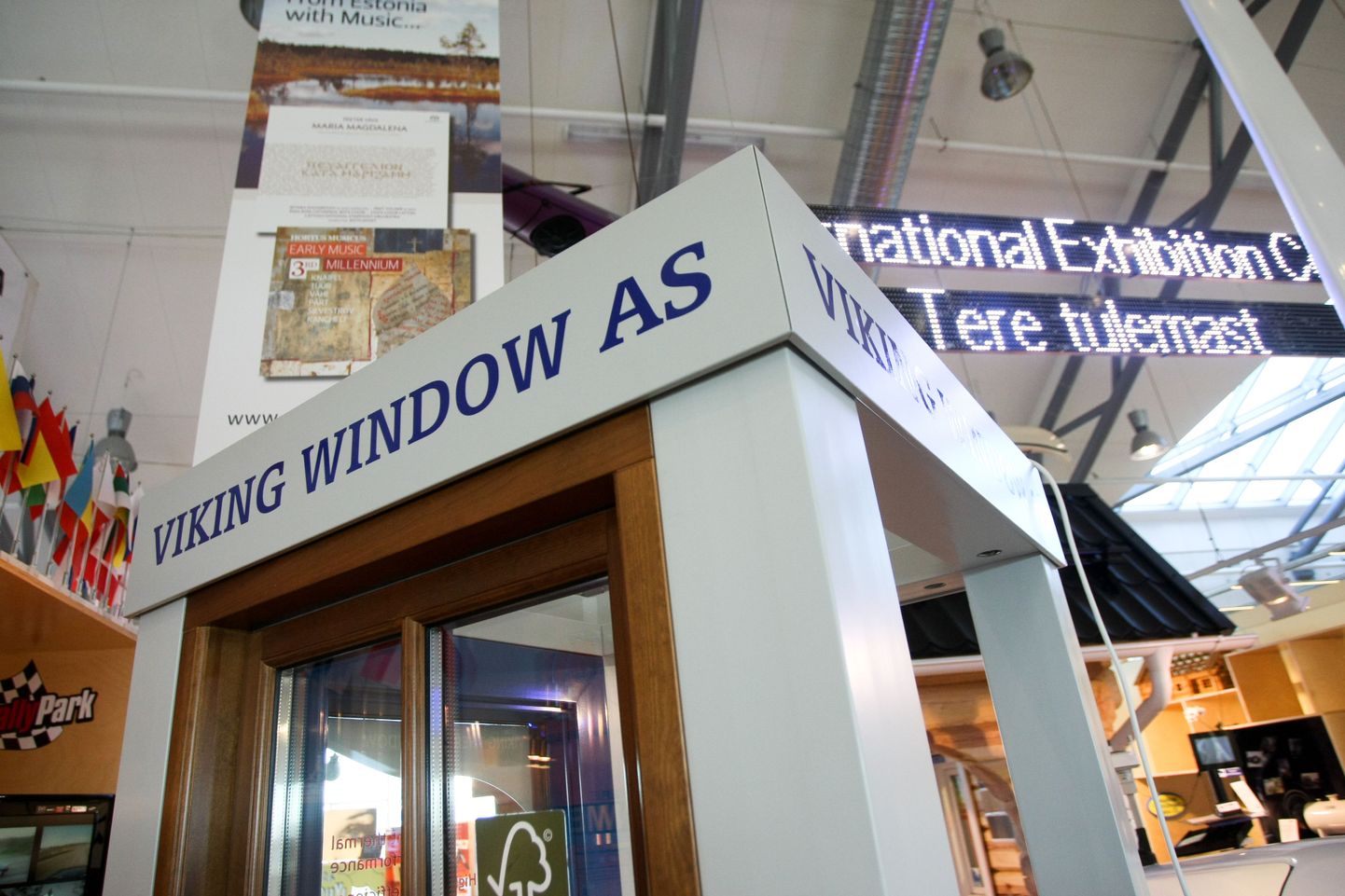 Tallinna lennujaamas tutvustab oma toodangut Konesko ja Viking Window.
DMITRI KOTJUH, JÄRVA TEATAJA/SCANPIX