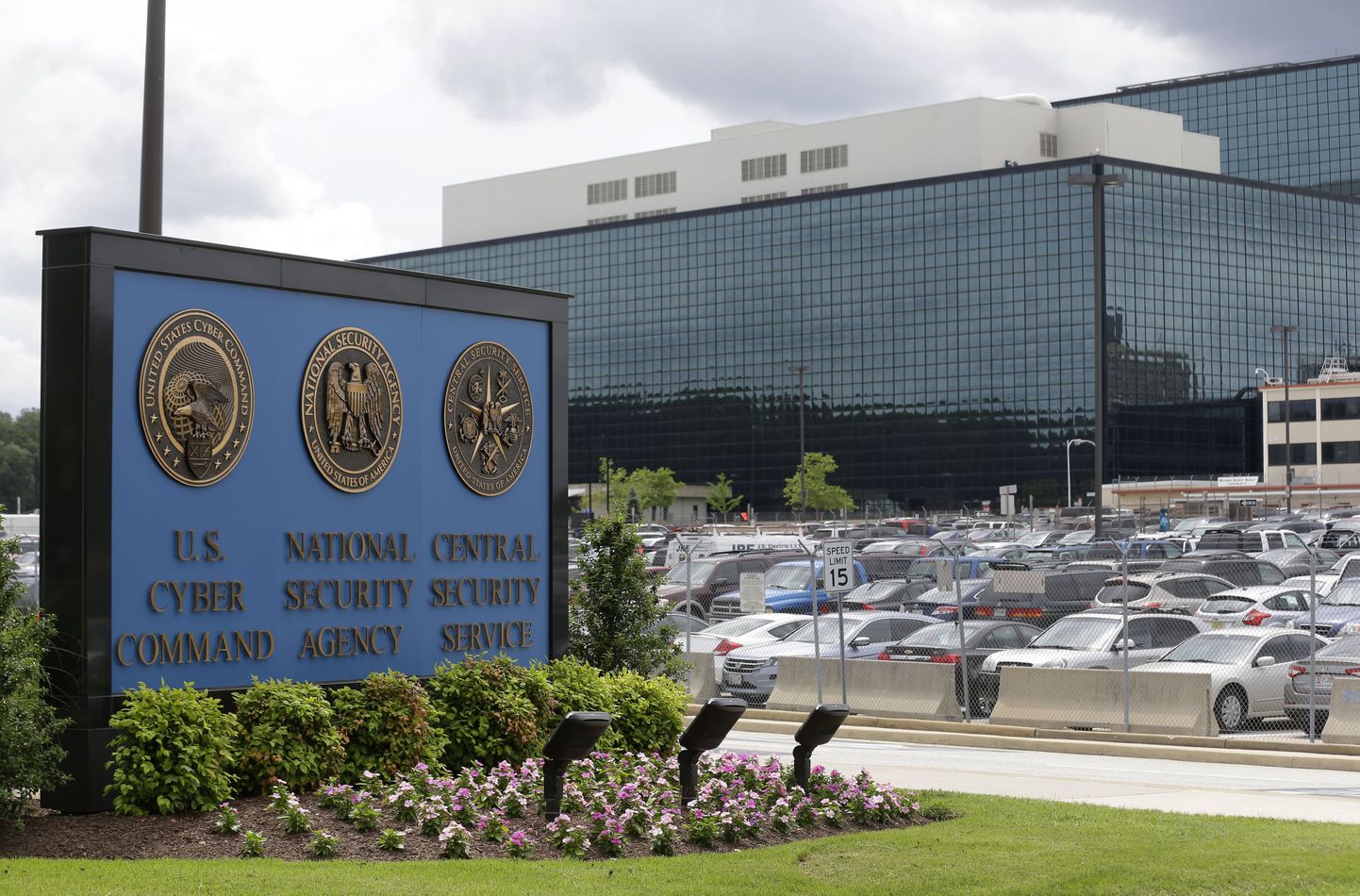 Väljaanne: NSA jälgib päevas ligi 200 miljonit eraisikute tekstisõnumit