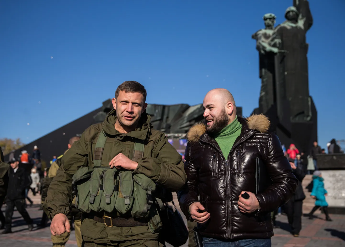 Isehakanud Donetski rahvavabariigi peaminister Aleksandr Zahartšenko (vasakul).