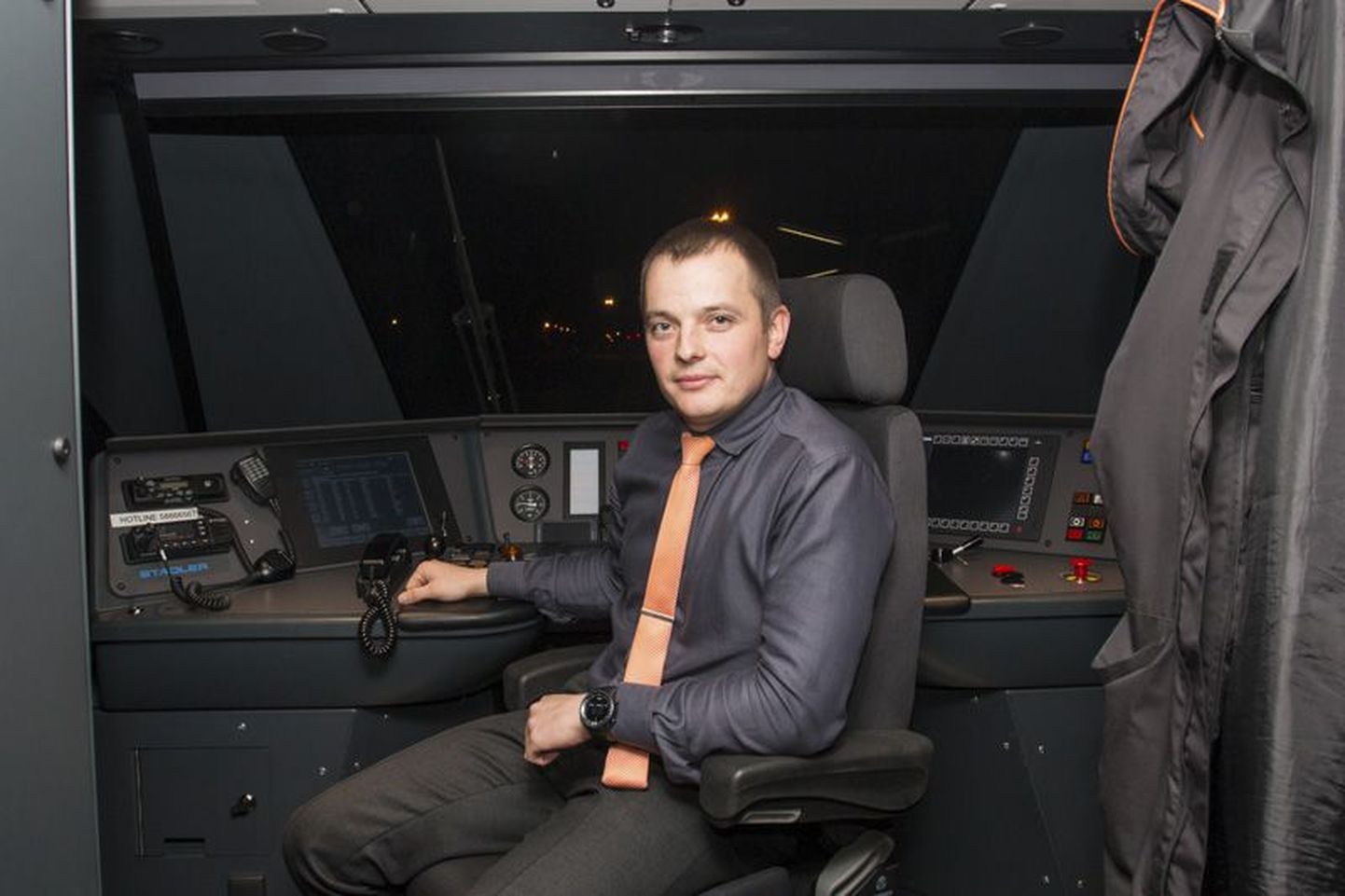 Kümneaastase staažiga rongijuhi Igor Varlavomi sõnul on uue Stadleri ja vana rongi vahe samaväärne kui Mercedesel ja Žigulil.