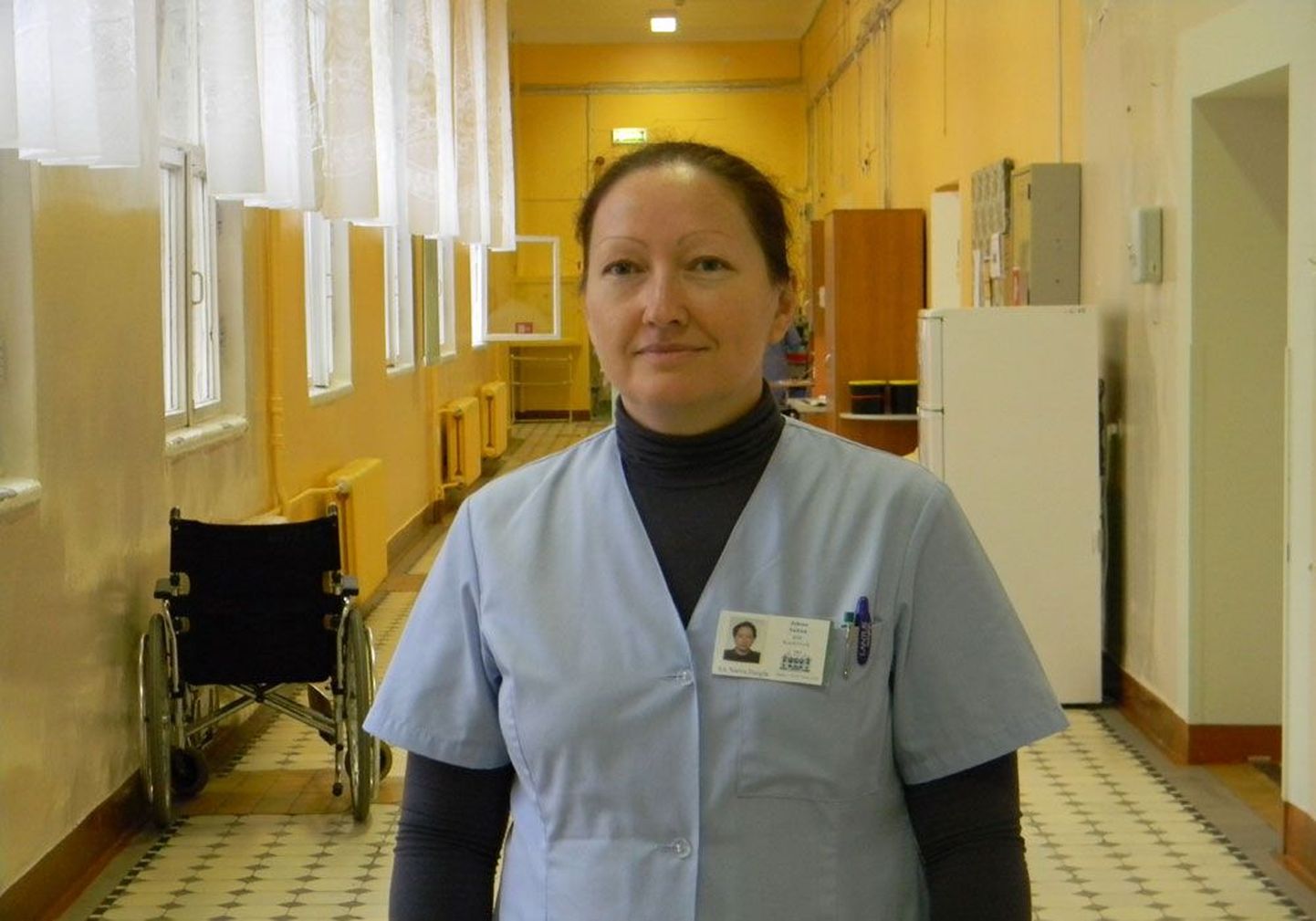 Врач-терапевт отделения внутренних болезней Нарвской больницы Ольга Салтун считает, что несправедливо говорить о том, что бастующие врачи Эстонии требуют себе каких-то несоразмерно больших денег. По ее словам, их реальные зарплаты совсем невысоки.