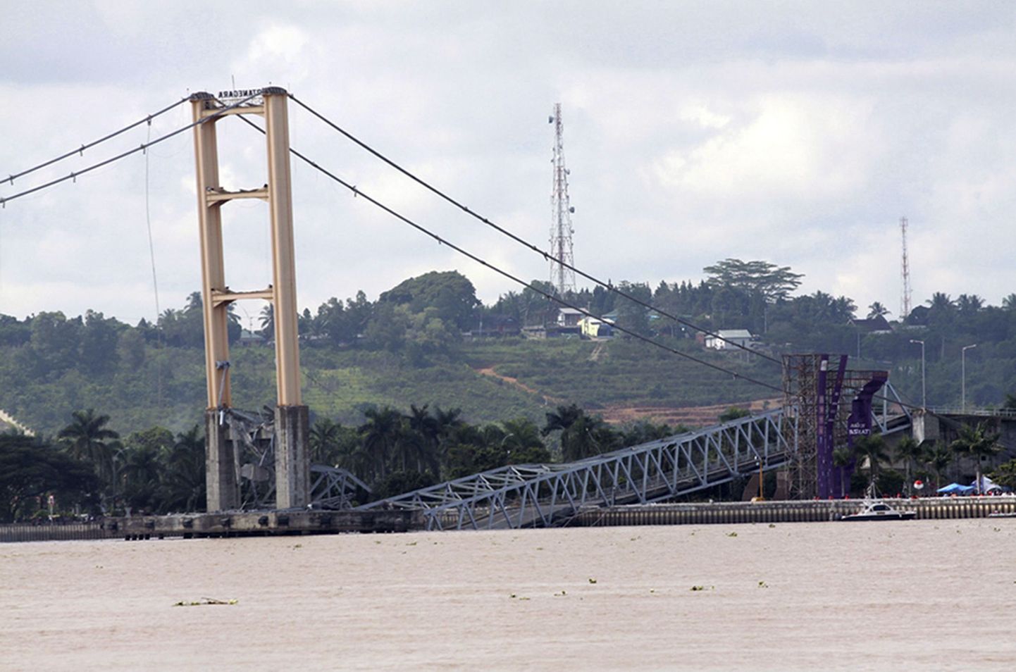 Kutai Kartanegara ehk Mahakam II sild Borneo saarel.