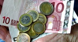 Pensionärid taunivad vanemapensioni edasilükkamist