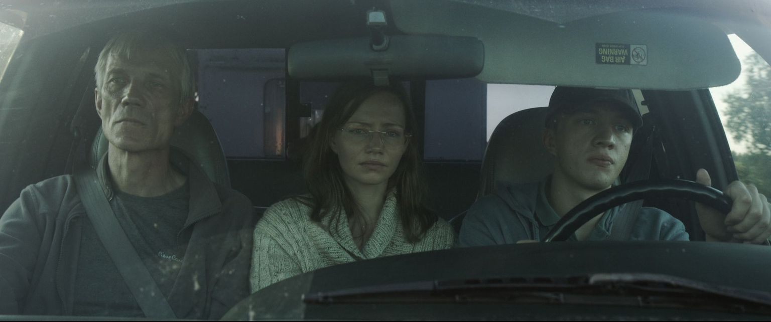 Teel: Rein Oja, Mirtel Pohla ja Jarmo Reha filmis «Portugal».