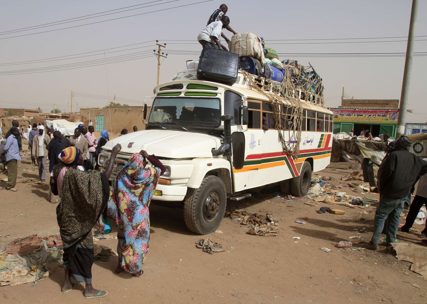 Lõuna-Sudaani bussireisijad.