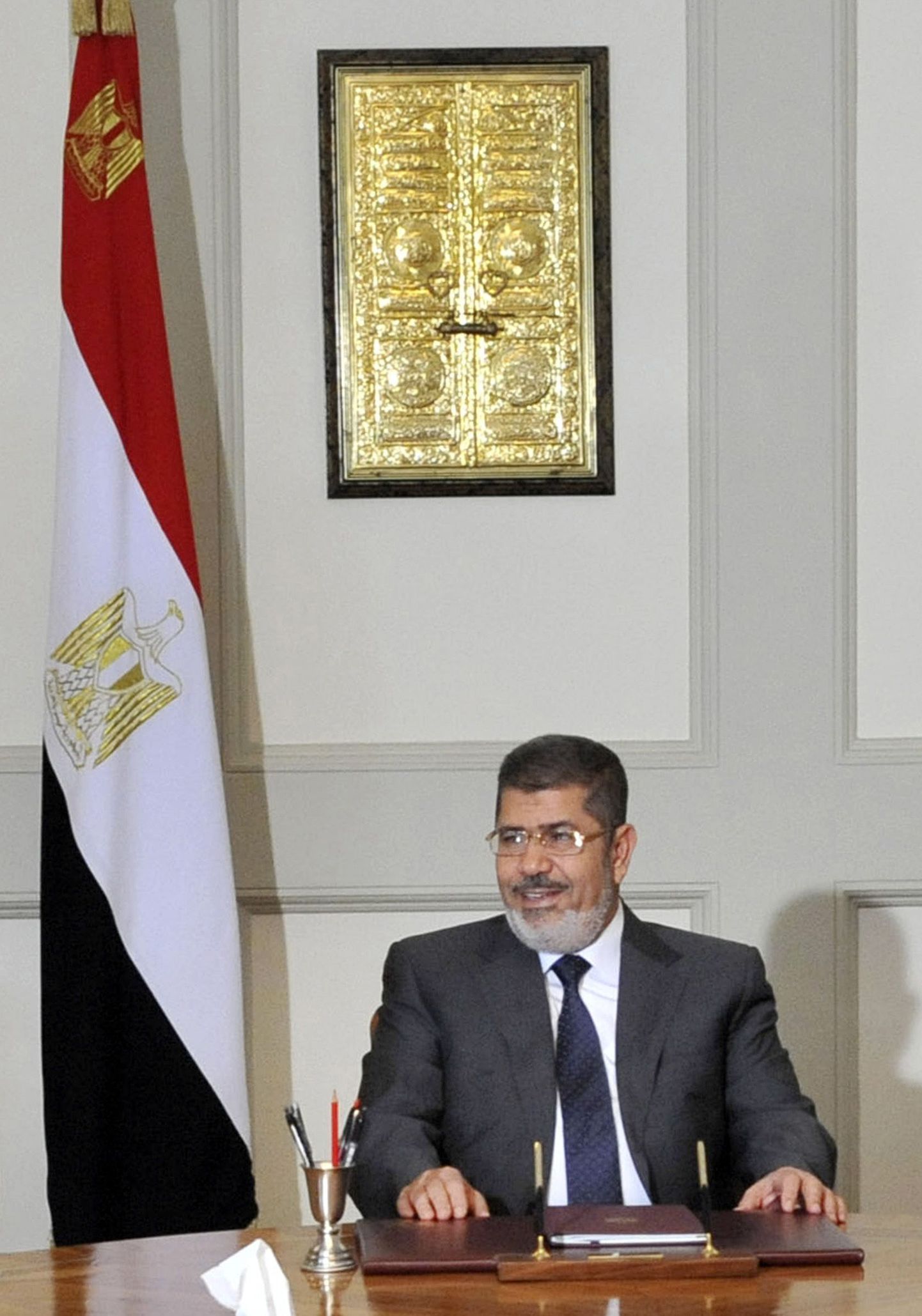 Мурси с прививкой демократии своей стране не справился.