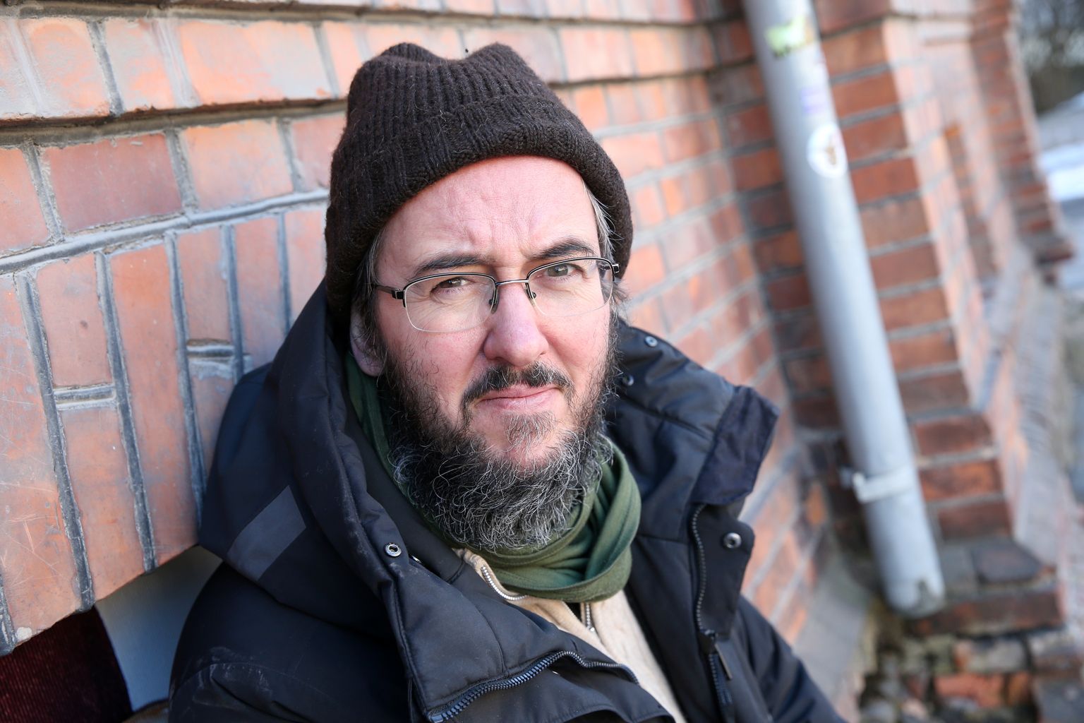 Ivar Põllu ei oska ennustada, mis tema juhitud Tartu Uuest Teatrist saab. Kindel on see, et kollektiiv hakkab väsima.