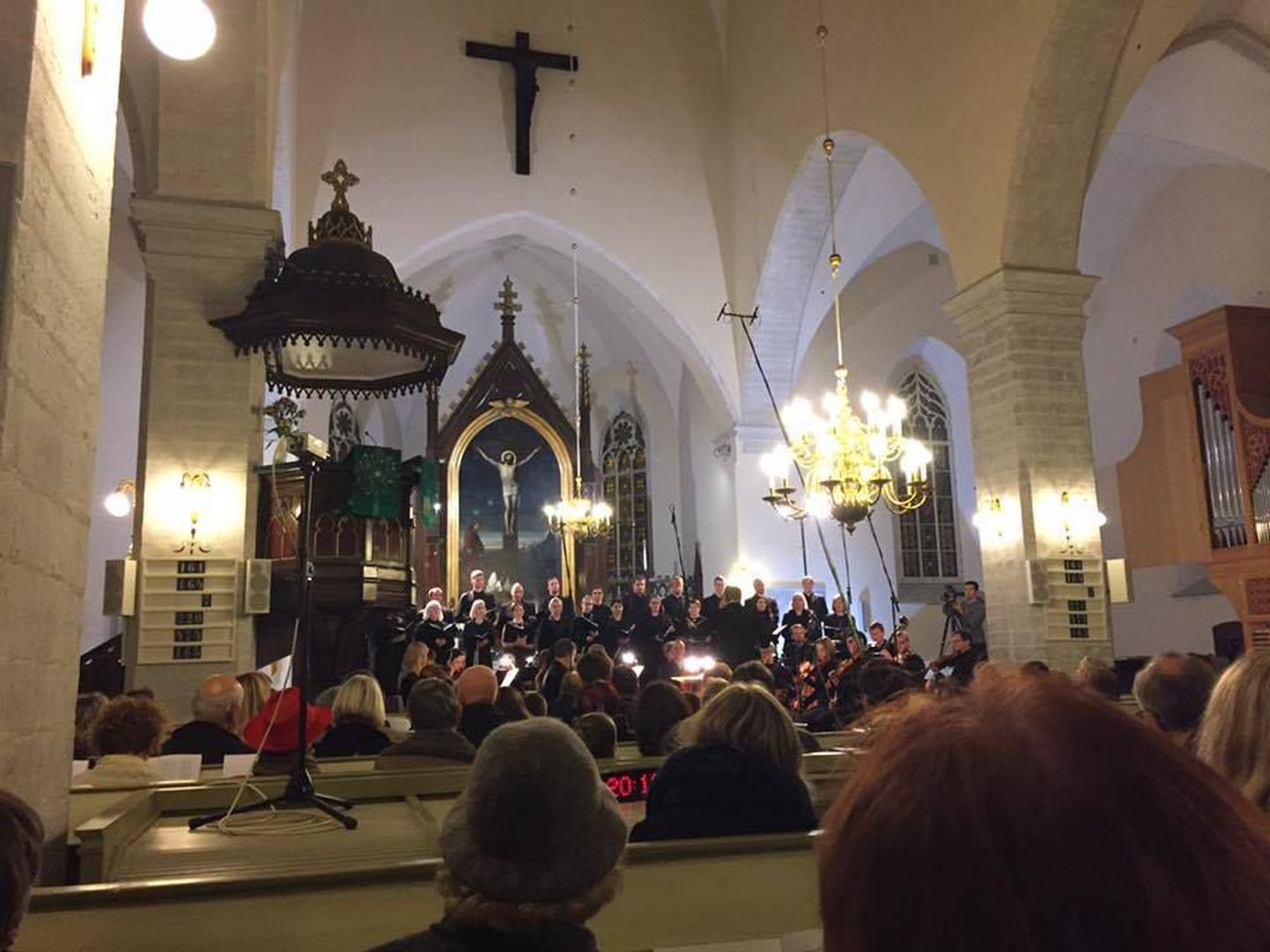 Oktoobrikuu viimasel päeval saigi suurteose ettekuulutus teoks ja Jaani kirikus nägi ilmavalgust üheksaosaline koorile ja orkestrile kirjutatud laulutsükkel «Lageda laulud».