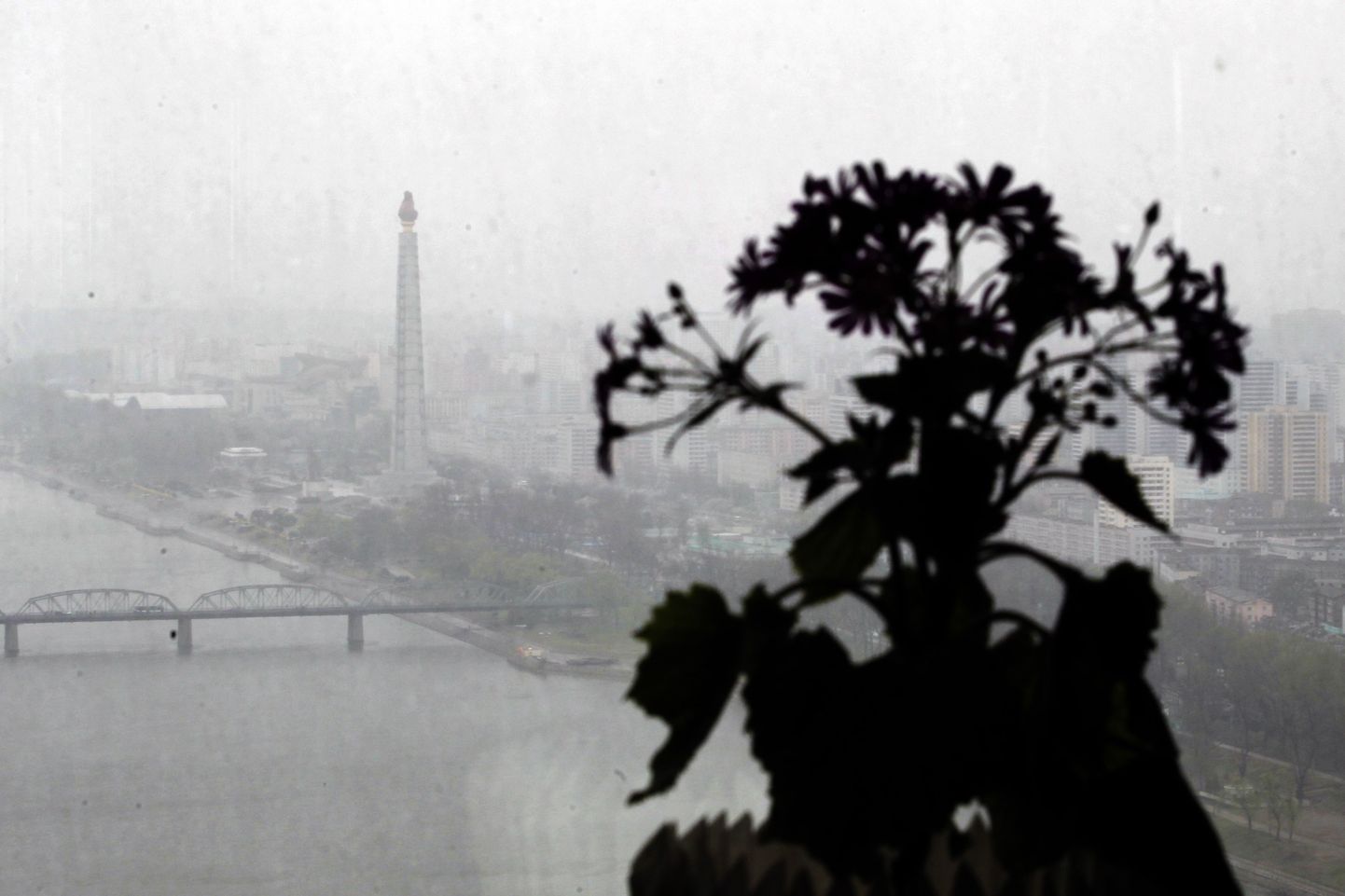 Vihmane ja udune Põhja-Korea pealinn Pyongyang.