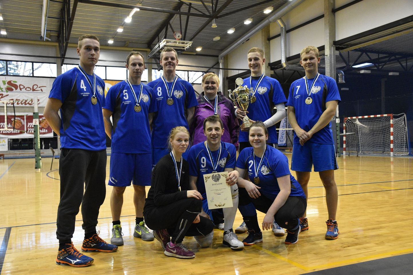 Kaitseliidu 2016. aasta meistrid võrkpallis: Valgamaa maleva võistkond.