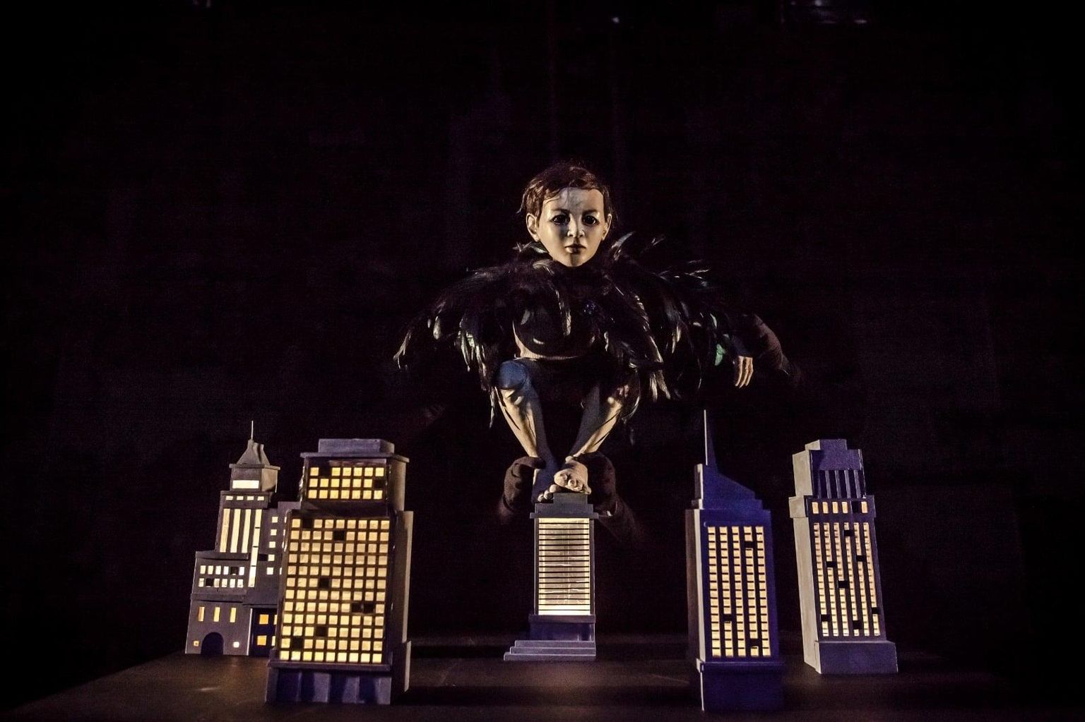 Rahvusvaheline visuaalteatrilavastus «Prototüüp».