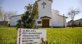Narva väikse kiriku ostis autovaruosade müüja