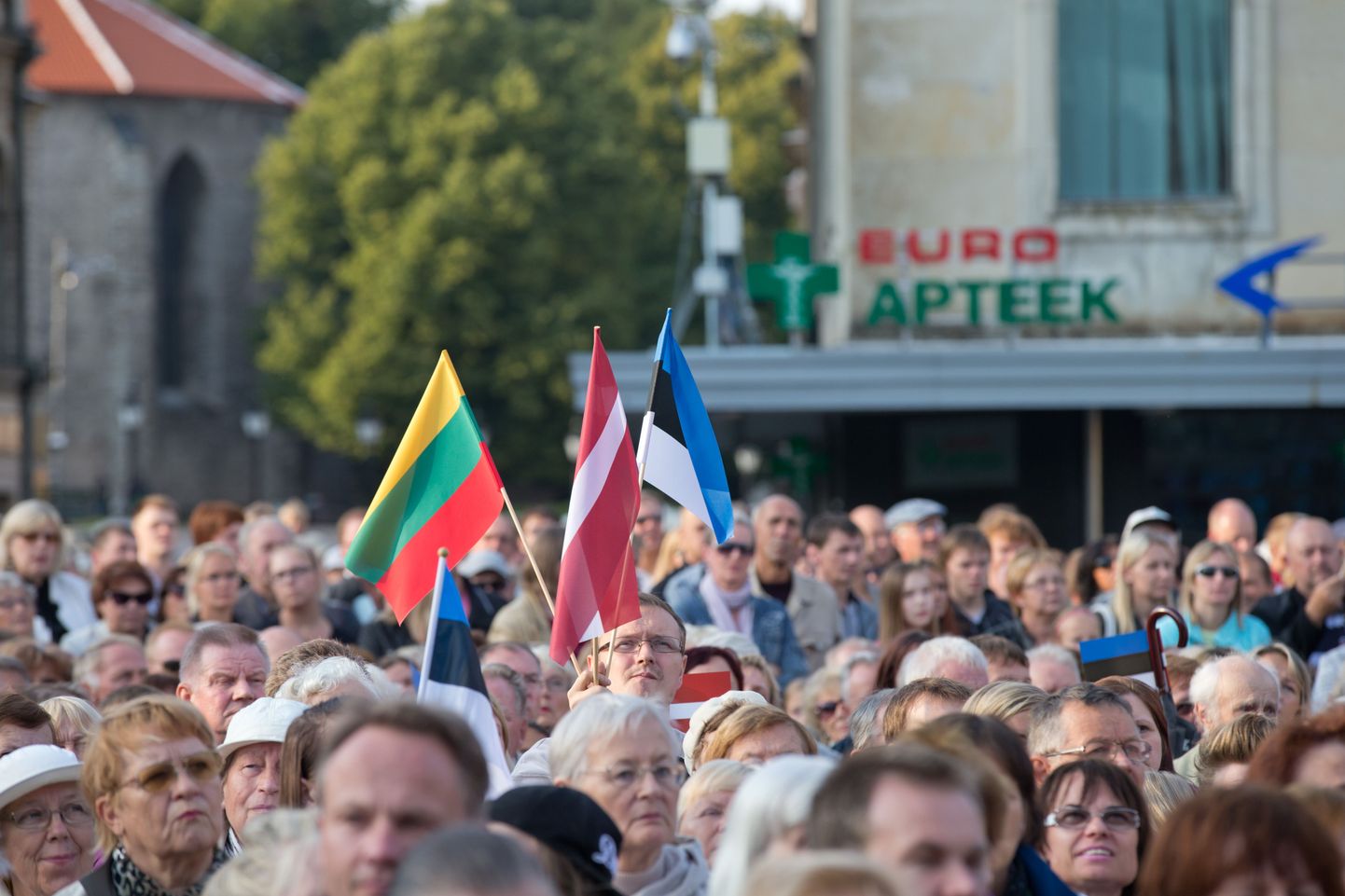 Balti keti aastapäeva kontsert Vabaduse Väljakul sel suvel.