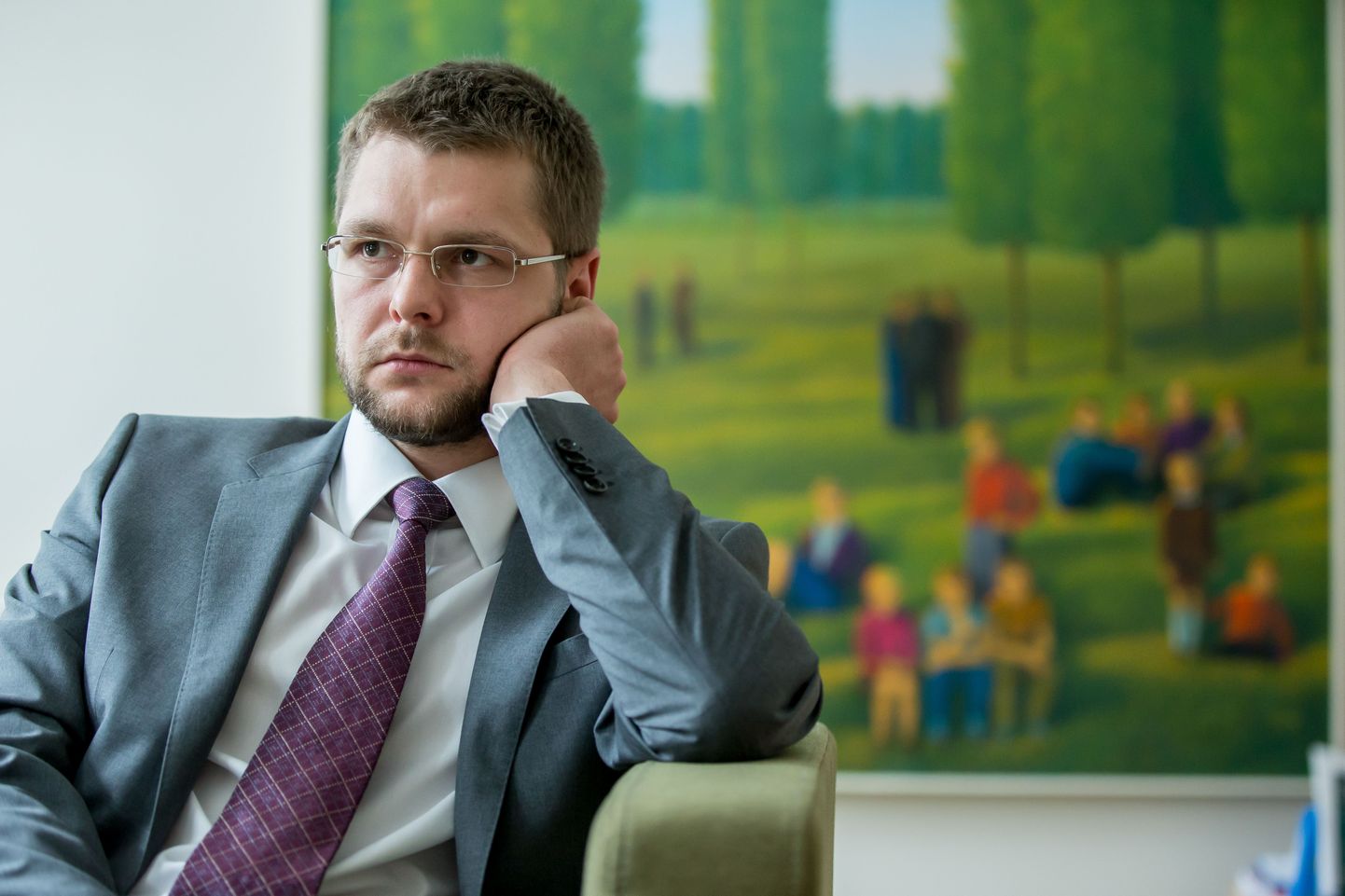 Haridusminister Jevgeni Ossinovski ministeeriumis oma kabinetis Tallinnas Tõnismäel.