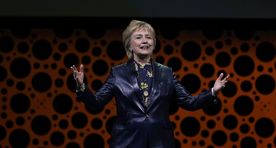 Pildid ja video: Hillary Clinton pidas pärast valimiskaotust esimese poliitilise sisuga kõne