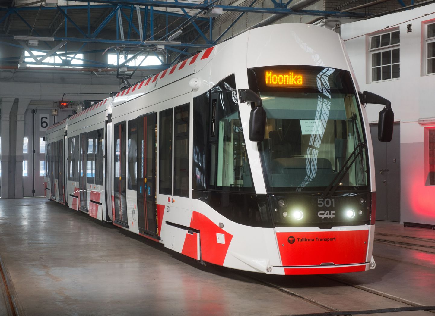 TLT esitles esimest uut trammi, mis sai nimeks Moonika.