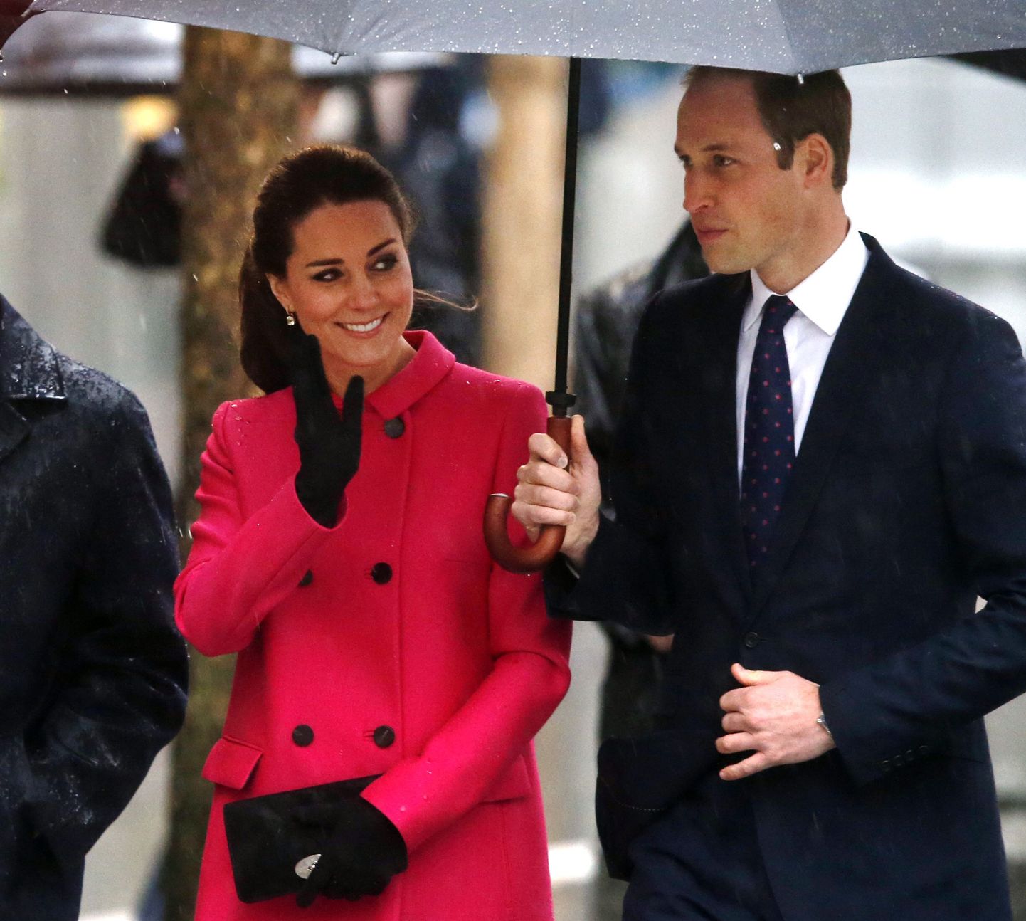 Britain's Prince William, the Duke of Cambridge, and Kate, Duchess of Cambridge, visit the National Sept.11 Memorial and Museum, Tuesday, Dec. 9, 2014 in New York. (AP Photo/Jason DeCrow)