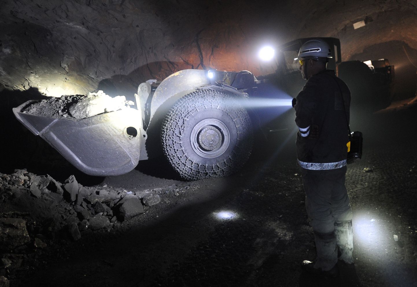 Niklimaagi kaevandamine Norilsk Nickeli Taimõrski kaevanduses.
