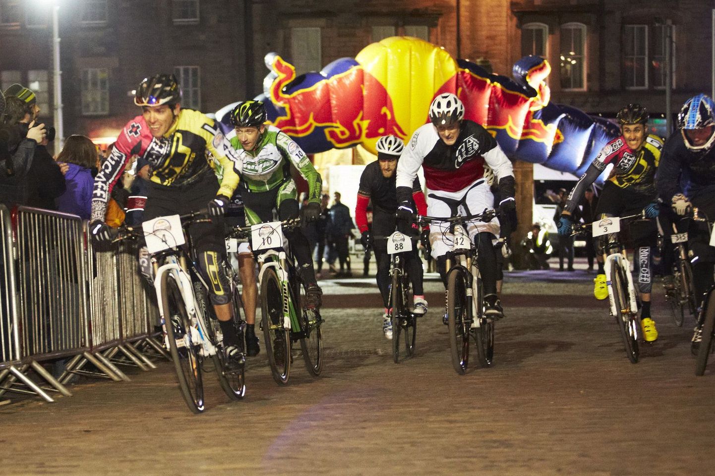 31. augustil toimub Tallinnas Falgi teel Red Bull Hill Chasers jalgratta mäkketõusuvõistlus