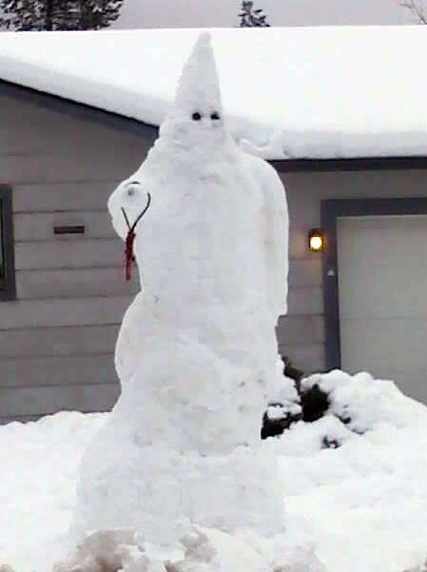Klu Klux Klanile viitav lumememm
