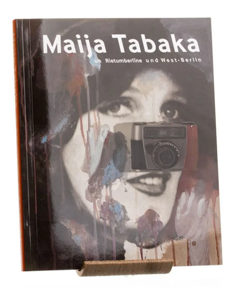 Uz vāka: Volfs Fostels. Maijas Tabakas portrets. 1978 (Fragments) 