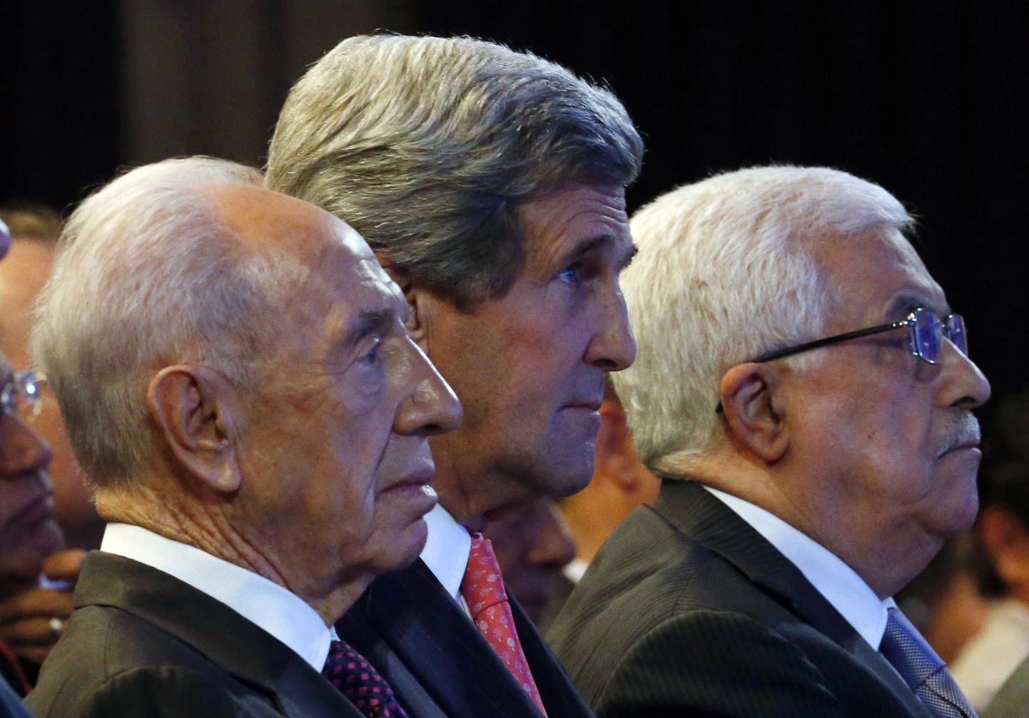 Iisrael president Shimon Peres, USA välisminister John Kerry ning Palestiina president Mahmoud Abbas