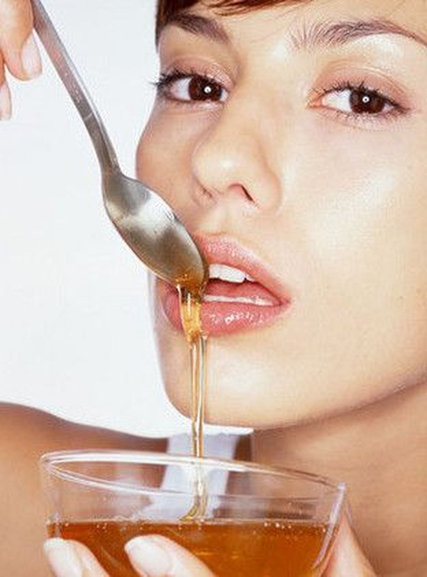 Мёд повышает уровень тестостерона в крови благодаря присутствующему в нём бору.