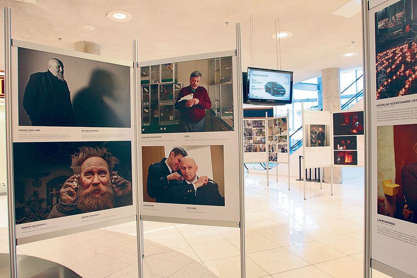 «Aasta pressifoto 2013» näitus on üles pandud Tasku keskuse teise korruse aatriumis.