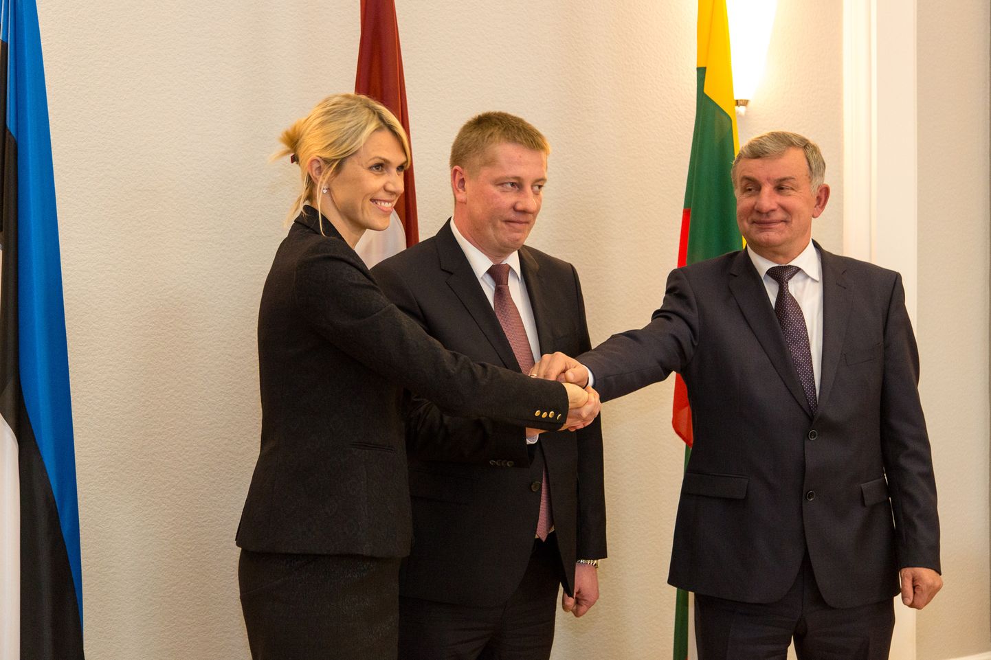 Balti riikide majandusministrid Rail Balticu ühisettevõtte asutamisel.