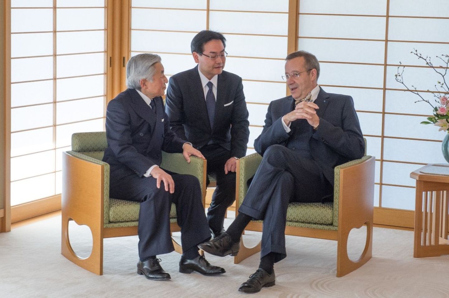 President Toomas Hendrik Ilves ja Evelin Ilves kohtusid täna Tokyos Jaapani keiser Akihito ja keisrinna Michikoga.