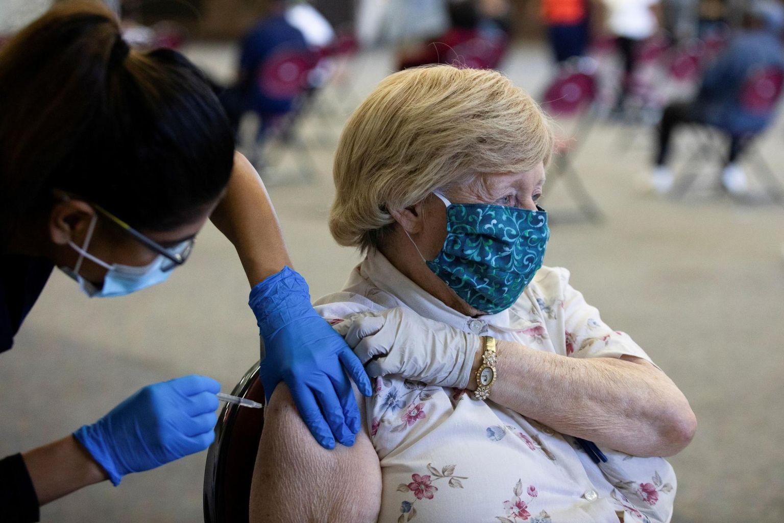 Pfizeri/BioNTechi tõhustussüstide tegemine USAs Michigani osariigis. FOTO: Emily Elconin / Reuters / Scanpix